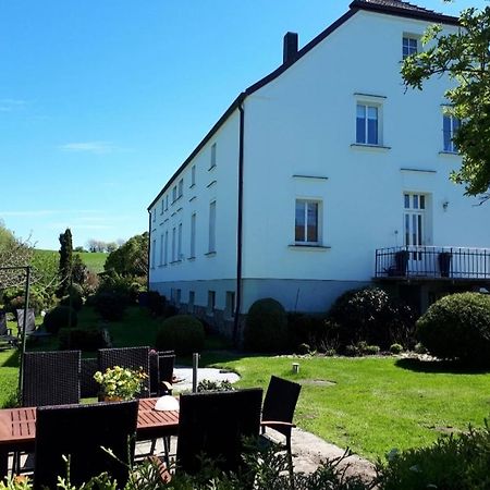 Altes Bauernhaus Im Gruenen Steffenshagen المظهر الخارجي الصورة